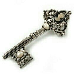 Keys Old Fashioned Key, Under Lock And Key, Old Keys, Key Jewelry, Antique Keys, Keys Art, Vintage Cameo, Vintage Keys, Key To My Heart