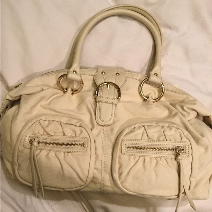 Cream Colored Satchel With Lots Of Exterior Pockets. New With Tags! Beige Satchel, Pretty Bags, Celine Luggage Bag, Big Bags, Cute Bags, Custom Bags, Fit Inspo, Vintage Bags, Cute Bag