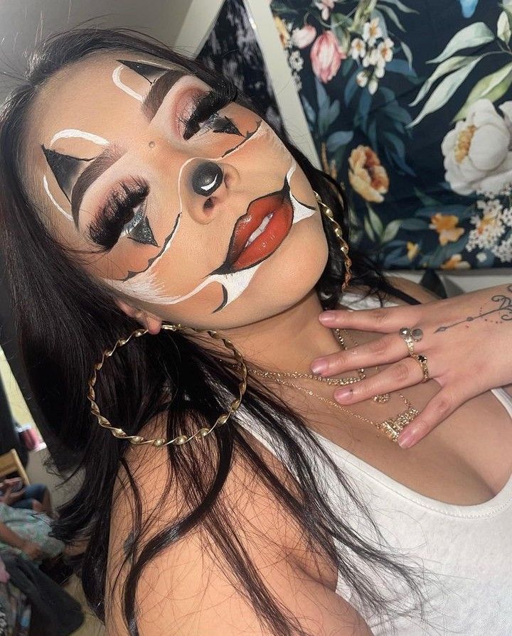 Chicano Makeup, Gangsta Clown Makeup, Chicana Makeup, Chicano Clown, Half Skull Makeup, Chola Makeup, Cute Clown Makeup, Gangster Clown, Goth Eye Makeup