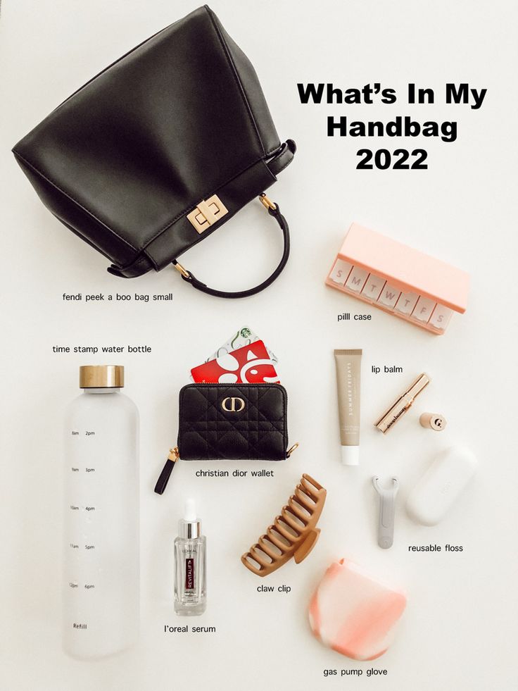 What’s in my handbag ? What Inside My Bag Ideas, Whats In My Handbag, What Is In My Bag, Work Bag Essentials, Big Hair Claw, Everyday Bag Essentials, Uni Bag, What's In My Purse, School Bag Essentials