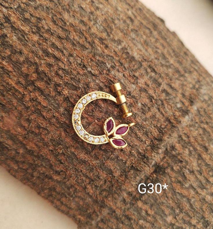 Nath Designs, Bridal Nath, Nose Ring Designs, Ruby Necklace Designs, Nose Chain, Nath Nose Ring, Silver Anklets Designs, Gold Jewelry Prom, Gold Earrings For Kids