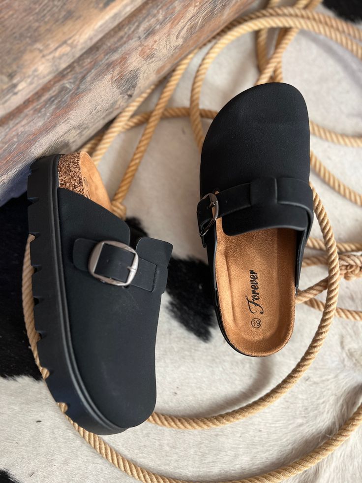 On Top Of The World Clogs | gussieduponline Black Platform Clogs, Fall Clogs Outfit, Women’s Shoes, Fall Clogs, Clogs Platform, Clogs Outfit, Extra Wide Shoes, Women's Slip Ons, Black Clogs