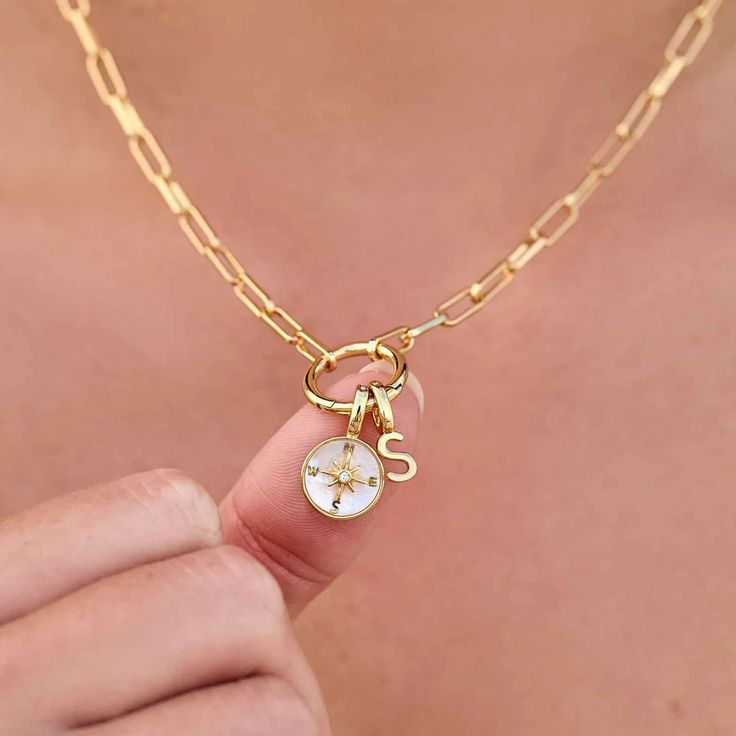 Harper Round Charm Chain Choker Charm Chain, Trends 2024, New Directions, Chain Choker, Jewelry Trends, Mix And Match, Compass, Clear Glass, Like You