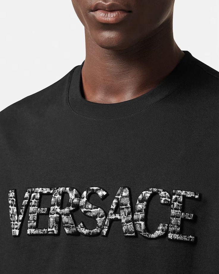 Versace Coccodrillo Logo T-Shirt | VERSACE Versace T Shirt, Versace Logo, Signature Print, Gianni Versace, Mens Polo Shirts, T-shirt Polos, Online Design, Tshirt Logo, Printed Shorts