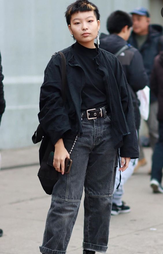 Hot Nonbinary Outfits, Nonbinary Fall Outfits, Trans Masculine Fashion, Alt Fashion 2023, Cool Outfits Nonbinary, All Black Outfit Nonbinary, Alternative Fashion Nonbinary, Gothic Nonbinary Fashion, Queer Autumn Fashion