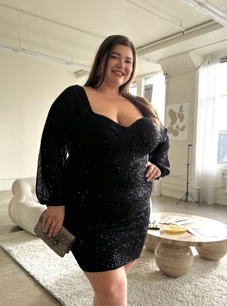 Plus Size Sparkly Sequin Bodycon Mini Dress Plus Size Dresses Black 1XL -2020AVE Feminine Outfits, Big Women Fashion, Plus Size Bodycon, Full Figured, Night Outfits, Bodycon Mini Dress, Fabric Covered, Mini Black Dress, Date Night Outfit