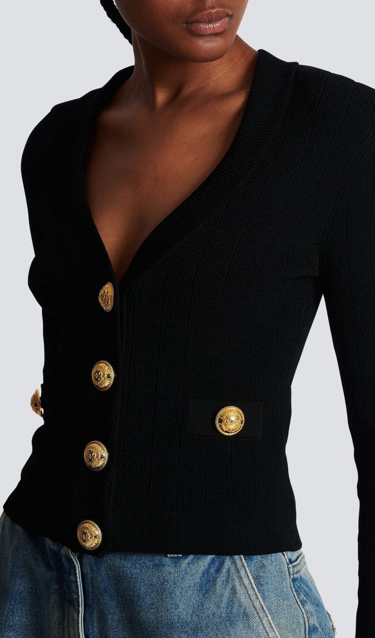 Elevate your wardrobe with this BLACK V-NECK METAL BUTTON CROPPED KNIT CARDIGAN, crafted from exquisite knit fabric for a sophisticated and stylish look. This versatile and timeless piece features a sleek V-neck, metal buttons, and a flattering cropped silhouette. A truly luxurious addition to any wardrobe. Gentle Dry Clean OnlyColour may vary due to lighting on images. The product images (without model) are closest to the true colour of the product.Item runs true to size chart and is cut to sui Cropped Knit Cardigan, Sparkly Dress, Metal Buttons, Timeless Pieces, True Colors, Fascinator, Knit Cardigan, Knit Fabric, Knitted Fabric