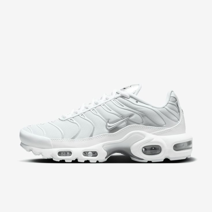 Let your attitude have the edge in the Air Max Plus, a Tuned Air experience that offers stability and cushioning. Subtle gradient hues with a touch of shine pair with wavy design lines for defiant style, while the breathable construction and Max Air units in the forefoot and heel provide lightweight comfort. Shoes For Women White, Leopard Nikes, Dr Shoes, Nike Tn, Leopard Sneakers, Wavy Design, Air Max Shoes, Nike Air Max Tn, Fresh Shoes