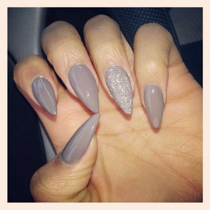 K-Dub'. Simple Stiletto Nails, Nails 2018, Pointy Nails, Her Nails, Gray Nails, Bespoke Fashion, Super Nails, Nail Nail, Prom Nails