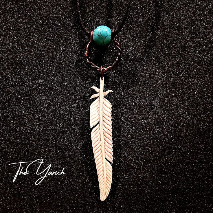 This feather necklace is a unique piece, carefully hand-carved from real deer antler. it is ideal for those looking for a unique accessory with a touch of natural charm. Whether you're into druid cosplay or just making a statement, this necklace is sure to stand out. Its tribal design along with subtle feather details add symbolic meaning and mystery to any ensemble. Handcrafted with care, it is the perfect choice for those who value craftsmanship and individuality. You can make the lace length longer or shorter feather length 9cm (3.1/2in) Deer and elk shed their antlers antlers every year in late winter or early spring and begin to grow a new set of antlers in spring. No animals were harmed. More products can be seen here https://www.etsy.com/shop/TheYurich Druid Cosplay, Unique Handmade Arrowhead Necklaces, Deer Antler Jewelry Necklaces, Antler Pendant Necklace, Deer Antler Jewelry, Antler Jewelry, Antler Necklace, Feather Necklace, Viking Necklace