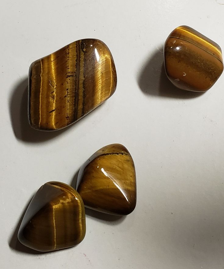 Tiger's Eye Crystal Tigers Eye, Crystal Tiger Eye, Tiger’s Eye, Tiger Eye Aesthetic, Tigers Eye Crystal Aesthetic, Tigers Eye Aesthetic, Aesthetic Tiger, Eye Aesthetic, Big Tiger