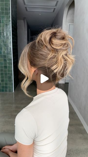 Chantelle Spurling on Instagram: "The pammy, The 90’s inspired updo, The Kimmy K…will this be the most requested style this year ❓  After fashion week, one thing is for sure…..everyone is obsessing over and asking for high updos 🫶🏼 who wants a tutorial on this look ⁉️  Hair @chantellemareehair  Makeup @facebyjenn  Model @_milliross   Products  @natalieannehaircare @moroccanoil_au   Tools  @ghdhair_anz @ghdhair   #ghd #morocanoil #natalieannehaircare #hairtutorial #haireducation #haireducator" Kim Kardashian Hair Updo Messy Buns, The Pammy Updo, Piled High Updo, Sultry Updo, Pam Updo, Old Money Updo, Updo Hairstyles Front View, Pammy Updo, High Messy Updo