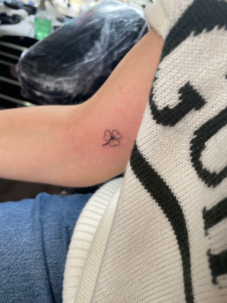 #finelinetattoo #tattoo #minimaltattoo #threeleafclovertattoo #tattooideas #tattoos Clover Tattoo Fine Line, Four Leaf Clover Fine Line Tattoo, Celtic Irish Tattoo, Shamrock Fine Line Tattoo, Simple Clover Tattoo, Dainty Clover Tattoo, Shamrock Tattoo Mens, Four Clover Leaf Tattoo, Fine Line Clover Tattoo