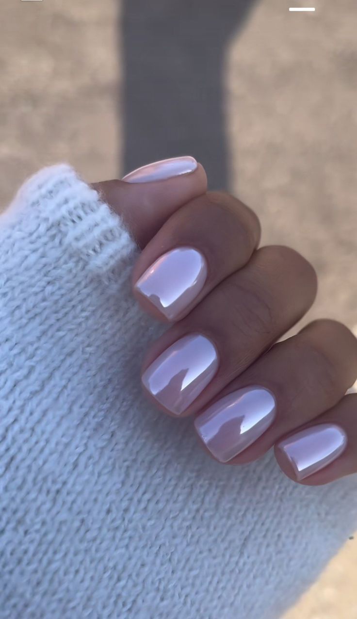 Classy Vday Nails, Simple Builder Gel Nails, Dream Nails Acrylic, Neutral Oval Nails, Simple Chrome Nails, Short Sns, Vday Nails, Beauty Bible, Makijaż Smokey Eye