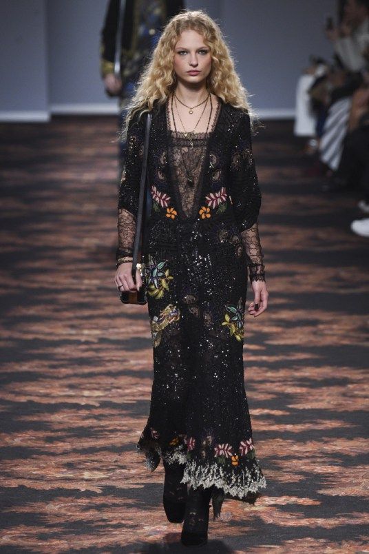 Etro-2016-Fall-Winter-Runway48 Cowgirl Witch Aesthetic, Ethereal Goth Outfit, Whimsical Clothes, Goth Bohemian, Bohemian Witch, Moda Hippie, Witchy Fashion, Mode Boho, Bohol