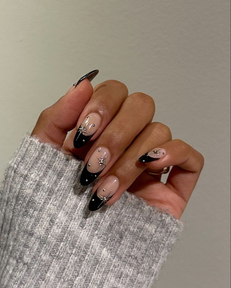 Black french tips. Classy halloween nails. Simple halloween nails Black Nail Patterns, Cute Black Acrylics, Prom Nail Black, Cute Almond Nails Design Black, Dark Nails French Tip, Black Tips With Design, Black Nail Inspo Acrylic Almond, Black Tip Design Nails, Black Almond Nails With Design