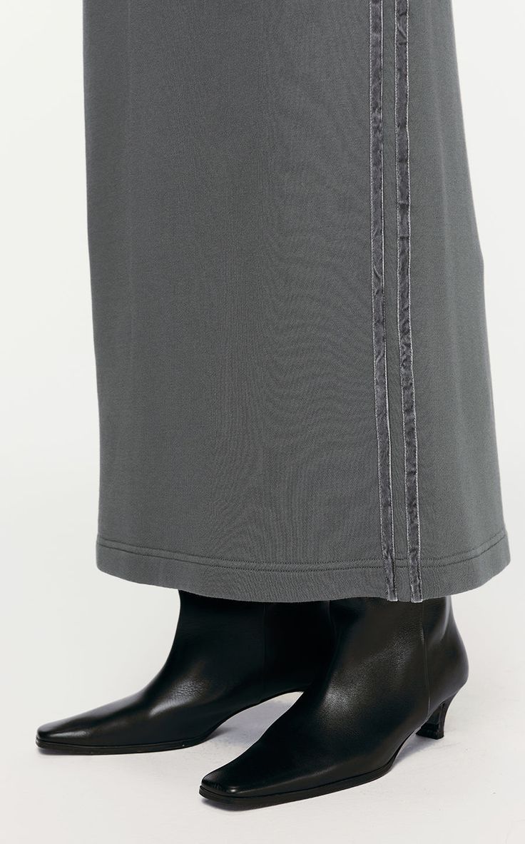 100% cotton Cotton Midi-length Bottoms For Work, Cotton Midi Bottoms For Work, Cotton Midi-length Workwear Bottoms, Cotton Midi Skirt For Fall, Chic Cotton Maxi Skirt Midi Length, Casual Midi-length Bottoms With Side Slits, Full Length Cotton Skirt For Work, Chic Cotton Maxi Skirt In Midi Length, Casual Knee-length Bottoms With Side Slits