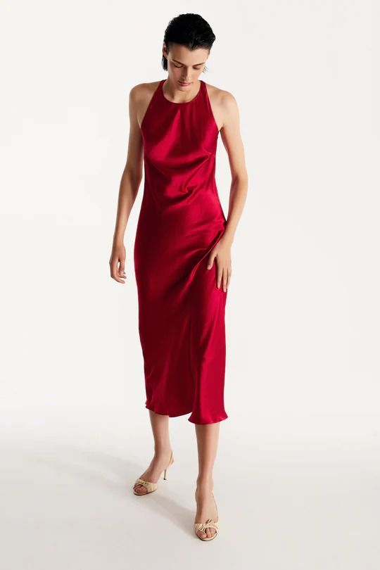 LESSLESS – Halterneck silk dress in cherry-red – LESSLESS LLC Red Satin Finish Elegant Dress, Elegant Red Satin Finish Evening Dress, Elegant Red Evening Dress With Satin Finish, Silk Halter Neck Cocktail Evening Dress, Elegant Silk Halter Neck Dress, Silk Halter Neck Evening Dress, Silk Halter Neck Dress For Evening, Silk Halter Neck Evening Dress For Night Out, Elegant Red Satin Evening Dress