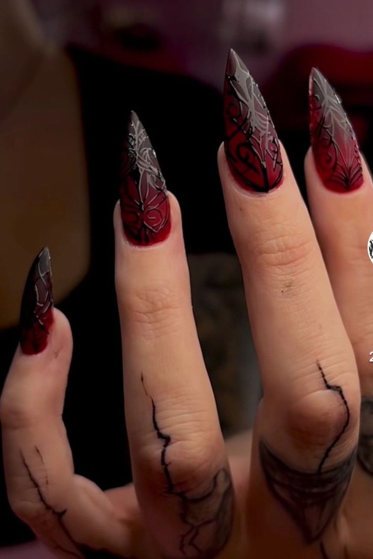 Step into the New Year with style - explore chic and sparkling nail designs! Romantic Goth Nails, Red Goth Nails, Vampy Nails, Blood Nails, Vampire Nails, Sharp Claws, Witchy Nails, Punk Nails, Gothic Nails