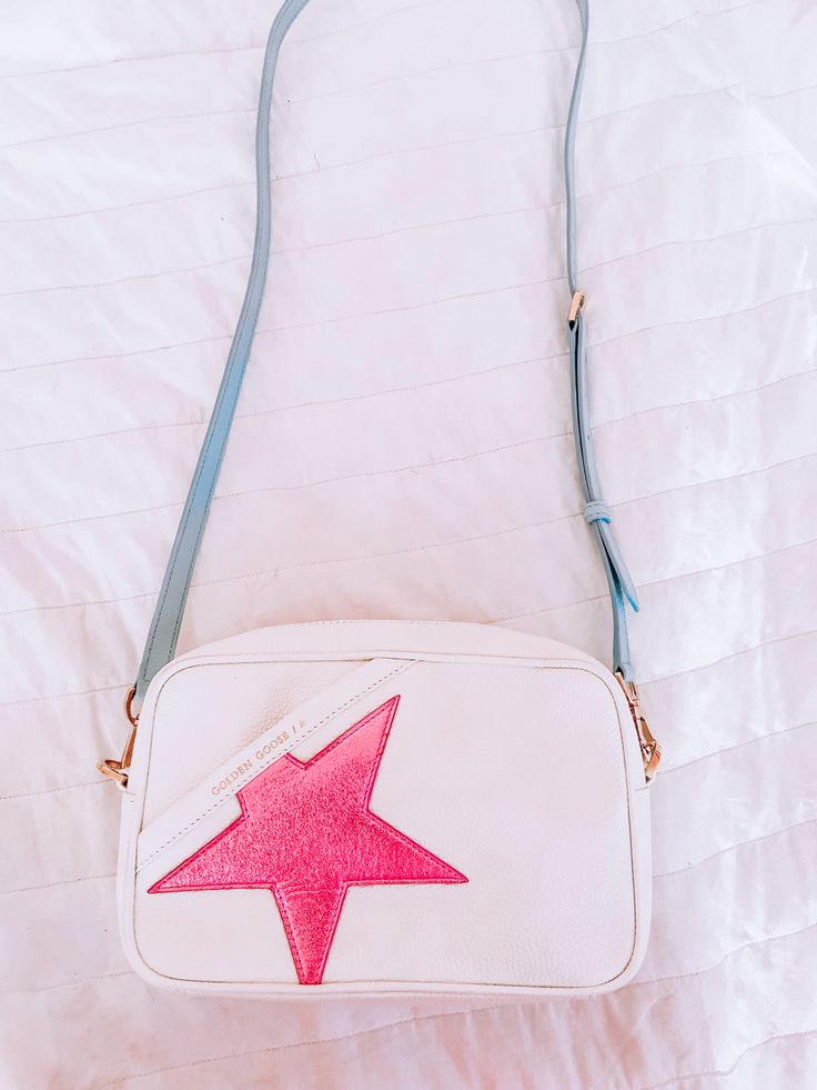 Golden Goose Purse, Goose Purse, Preppy Purses, Golden Goose Bag, Preppy Christmas List, Teen Doctor, Preppy Vsco, Preppy Bags, Kendall Jenner Street Style