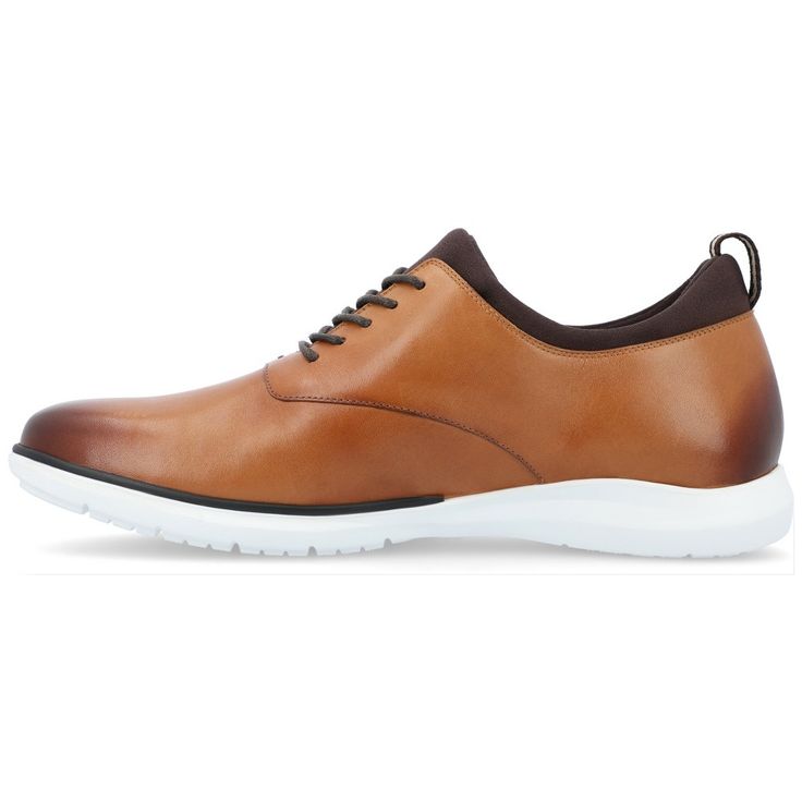 Find the perfect balance between casual and dressy with the Hyde derby by Thomas & Vine. This genuine leather style features a classic lace-up closure and a sporty ExtraLight� outsole for a modern touch. A cushioned collar and 6 mm Tru Comfort Foam� insole finish the design for all-day support. Thomas Vines, Oxford Dress, Shoe Carnival, Dress Shoe, Leather Style, Mens Oxfords, Leather Fashion, Cognac, Derby