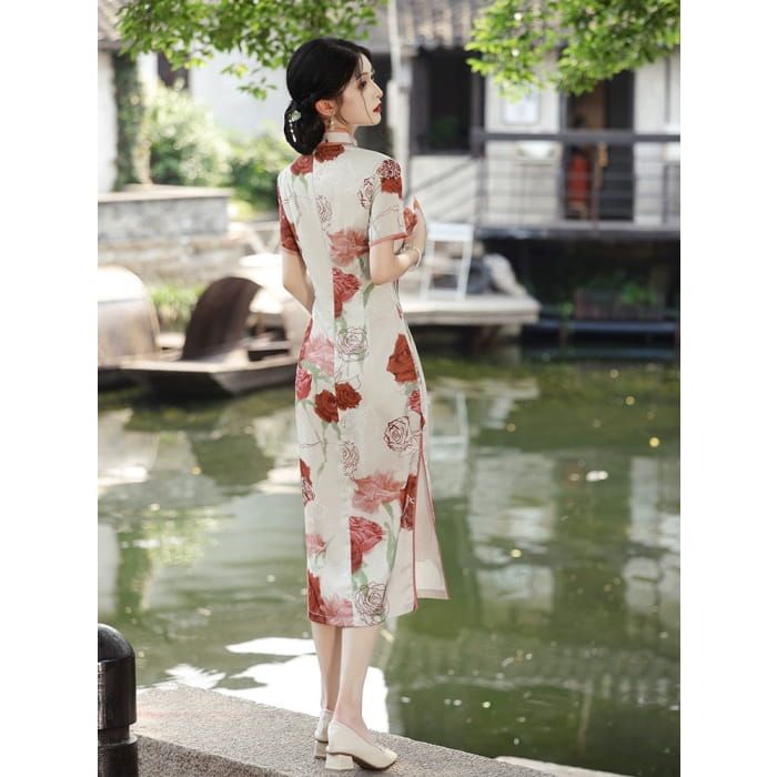 Elegant Rose Cheongsam Dress Experience elegance and sophistication in our Elegant Rose Cheongsam Dress. Featuring a stunning rose pattern, this dress exudes timeless charm. With its intricate design and flattering fit, it will elevate your style and make you stand out at any occasion. Embrace your inner beauty with this must-have dress. Size Chart (cm) Bust Waist Hip Shoulder Width Dress Length M 86 70 92 38 120 L 90 74 96 39 120 XL 94 78 100 40 120 2XL 98 82 104 41 120 3XL 102 86 108 42 120 Kawaii Swimsuit, Dark Academia Clothing, Anime Lingerie, Cottagecore Fashion, Kawaii Dress, Cheongsam Dress, Maid Dress, Summer Dress Outfits, Princess Style