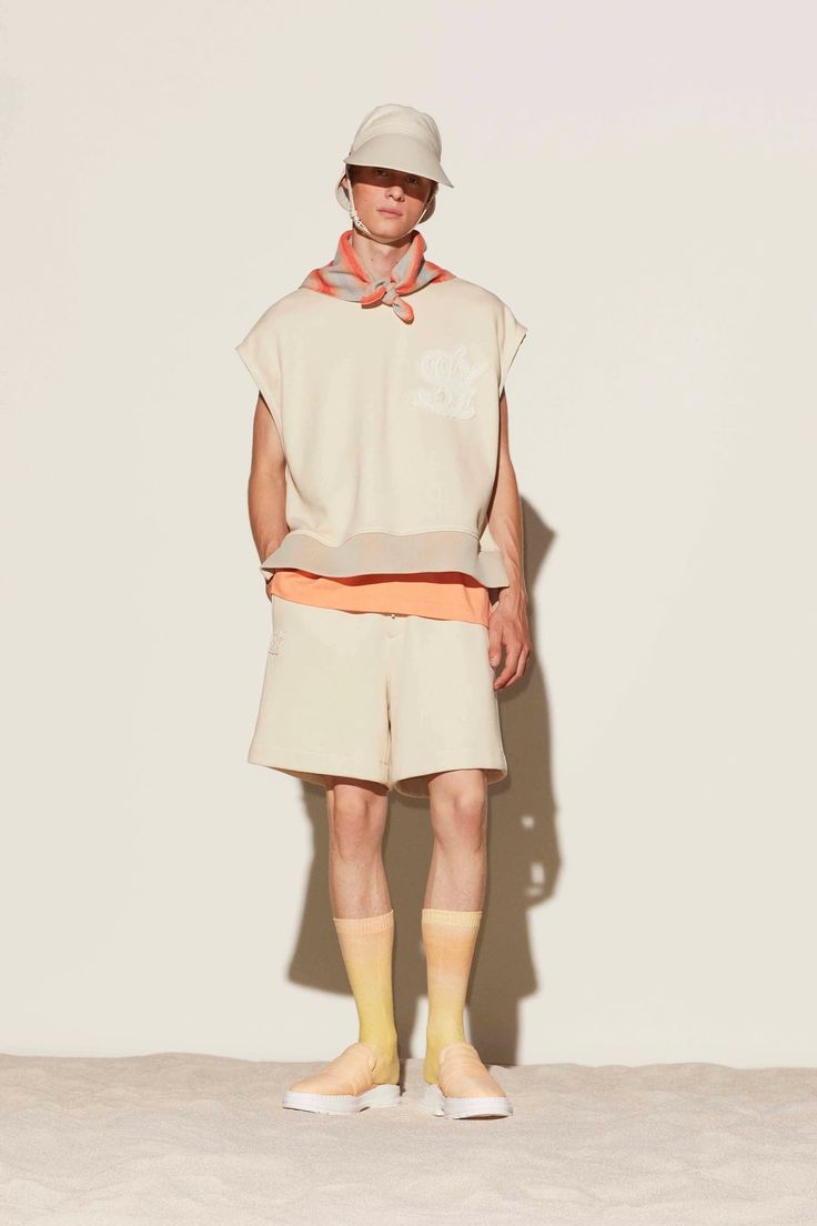 SOLID HOMME SS22 Mens Editorial, Male Fashion Trends, Mens Fashion Week, Fashion Figures, Uniform Design, Spring Summer 2022, Male Fashion, Summer 2022, Sport Wear