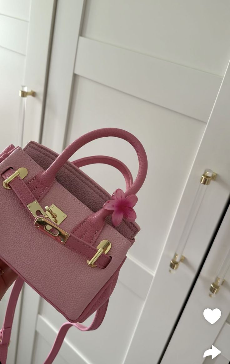 Birkin Bag Aesthetic, Purses Aesthetic, Mini Designer Bags, Birkin Bags, Luxury Bags Collection, Handbag Essentials, Purse Pink, Womens Designer Bags, Girly Bags