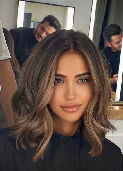 Longbob Hair, Rambut Brunette, Brunette Hair With Highlights, Lob Hairstyle, Brunette Balayage Hair, Brown Hair Balayage, Balayage Brunette, Hair Color And Cut, Brunette Hair