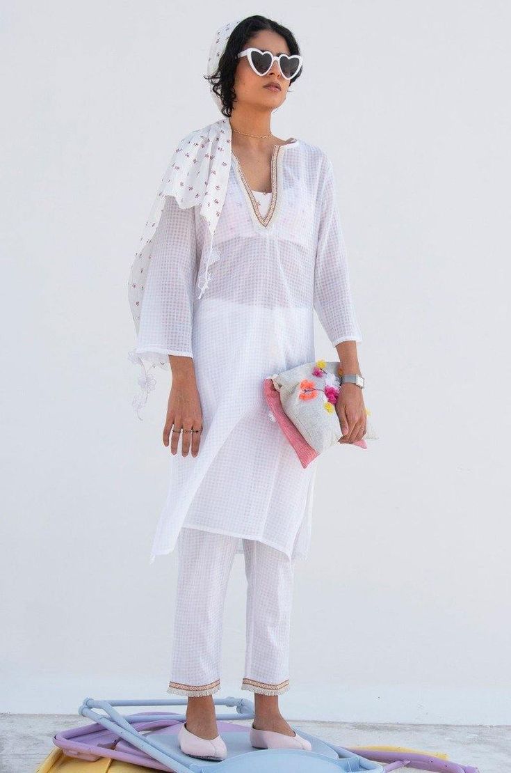 PEONIA KURTA-PANT SET COTTON - Trendroots Spring V-neck Kurta With Chikankari Embroidery, V-neck Kurta With Chikankari Embroidery For Spring, White Tunic Sets For Summer, Festive Spring V-neck Kurta, Summer Festive V-neck Kurta, White Fitted V-neck Kurta, White V-neck Festive Kurta, Spring V-neck Chikankari Embroidered Sets, Spring Chikankari Embroidery V-neck Set