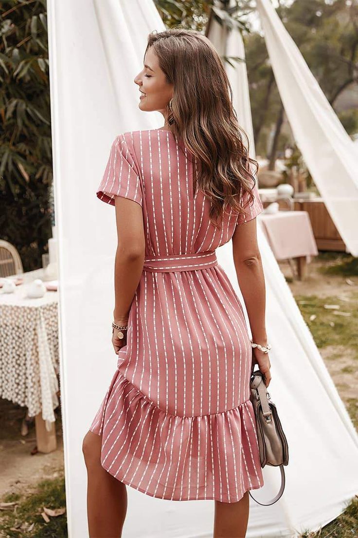 Women's V-neck sexy temperament striped dress Pink / XL | IFAUN Bohemian Chic Dresses, Long Striped Dress, Midi Dress Casual, Chic Pink, Long Summer Dresses, Knee Length Dresses, Types Of Skirts, Womens Midi Dresses, Chic Dress