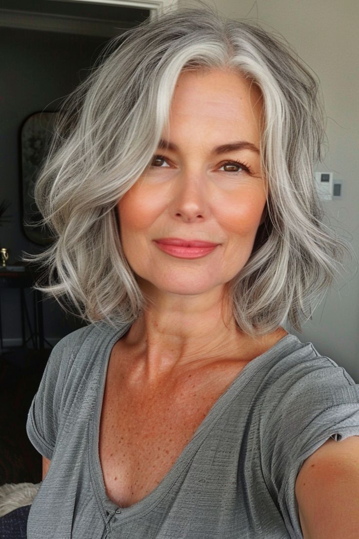 Gray Bob Hairstyles, Gray Bob, Youthful Hairstyles, Grey Bob Hairstyles, Gorgeous Gray Hair, Grey Hair Inspiration, Layered Haircuts For Medium Hair, Beautiful Gray Hair, Gray Hair Cuts