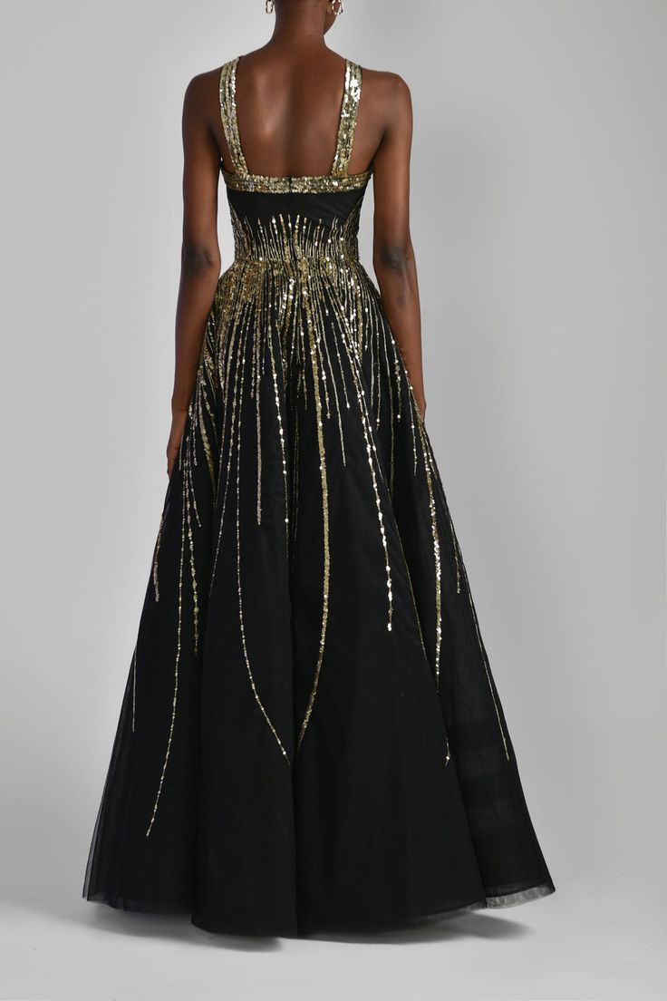 Description Black A-line, Long dress Sleeveless Halter neck Tulle, Beading Dry Clean Evening Dress RTWSS23-68JETBLACK34 Long Tulle Dress, Tulle Dress Long, Black Fr, Gold And Black Dress, Ad Astra, Concept Clothing, Beaded Tulle, Black Outfits, Dress Inspo