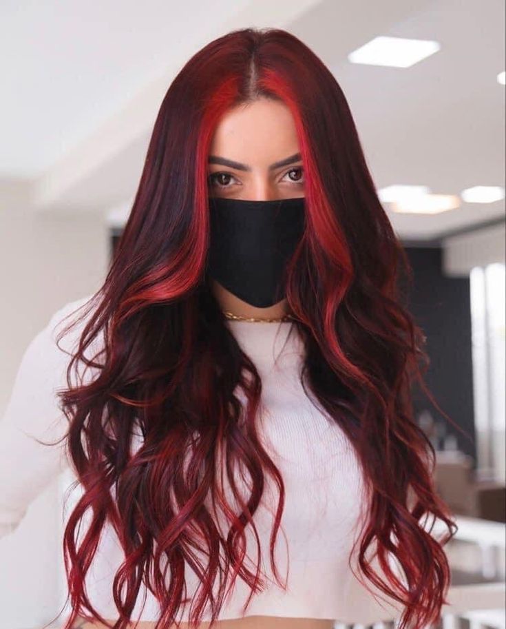 Black And Red Hair, Red Balayage Hair, Red Hair Looks, Red Hair Inspo, Wine Hair, Vibrant Hair, Hair Color Streaks, Dyed Hair Inspiration, Color Your Hair