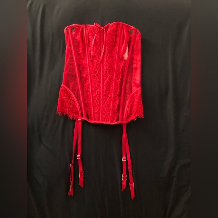 Sexy Victoria Secret Red Corset Top With Guarder Attachments Size Xs New With Tags Red Lace Corset For Party, Red Lace Party Corset, Elegant Red Corset For Night Out, Victoria's Secret Party Corset, Victoria Secret Corset, Red Corset Top, Strapless Shapewear, Lace Corset Top, Red Corset