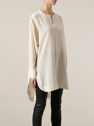 chloé tunic blouse Tunic Shirt Outfit, White Tunic Blouse, New Hijab, Dress Over Pants, Paisley Fashion, Tunic Designs, Black Bottom, White Tunic, Cold Weather Fashion