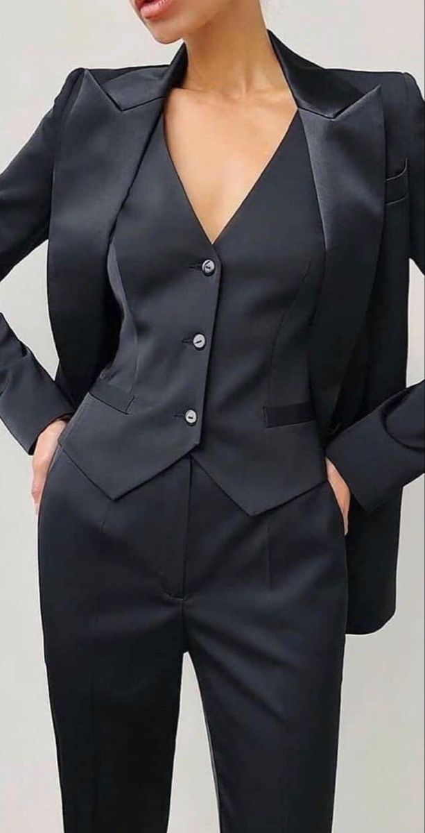 Woman Suit Fashion, Classy Work Outfits, Black Suit, Mode Inspo, Blazer Outfits, 가을 패션, Suit Fashion, Mode Inspiration, Elegant Outfit