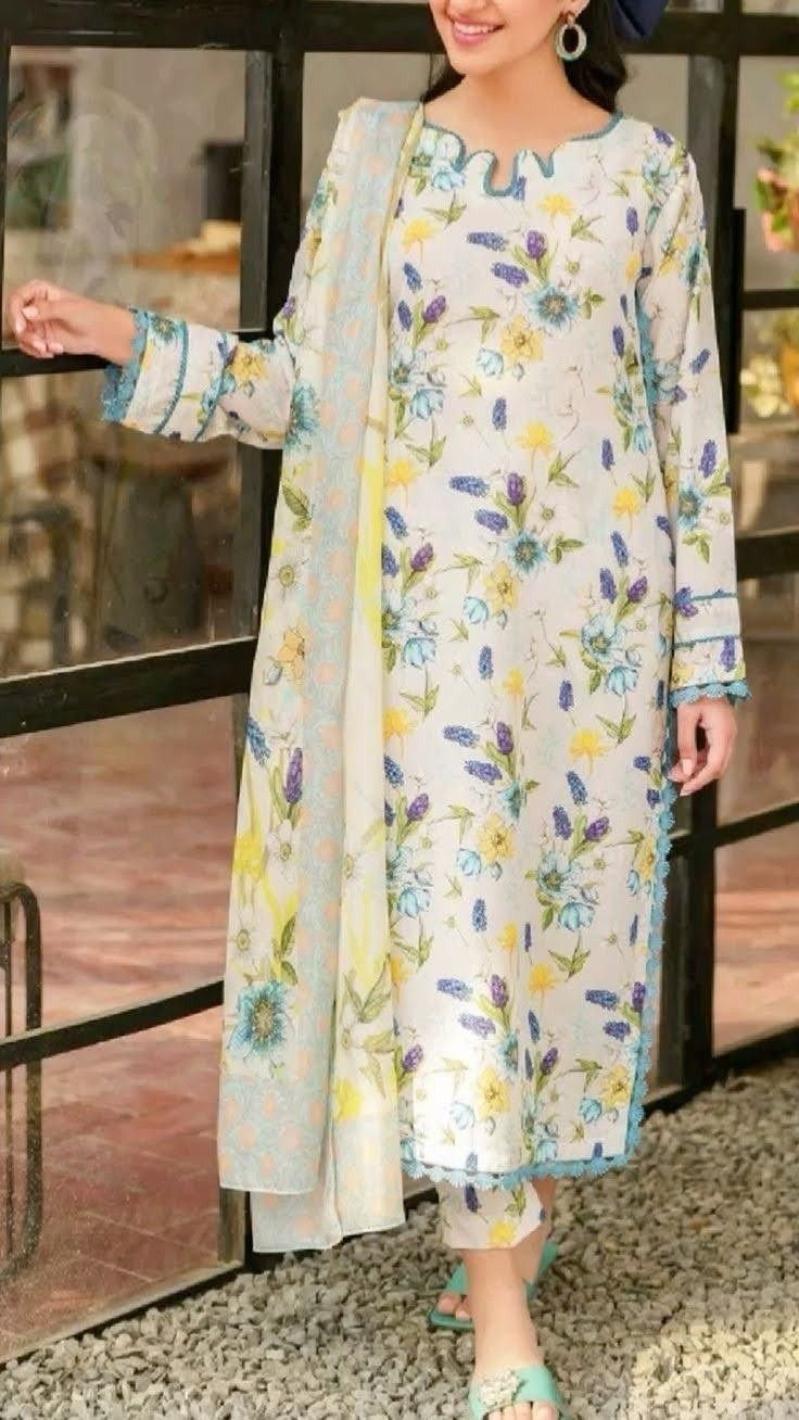 Ladies Suit Design Indian, Lace Suit Design Indian, Floral Printed Suits Design Indian, Printed Dress Designs Pakistani, Floral Print Suit Designs, Cotton Pakistani Suits Designs, Pakistan Suit Designs, Pakistani Cotton Suits Summer, All Over Printed Suits Design Indian