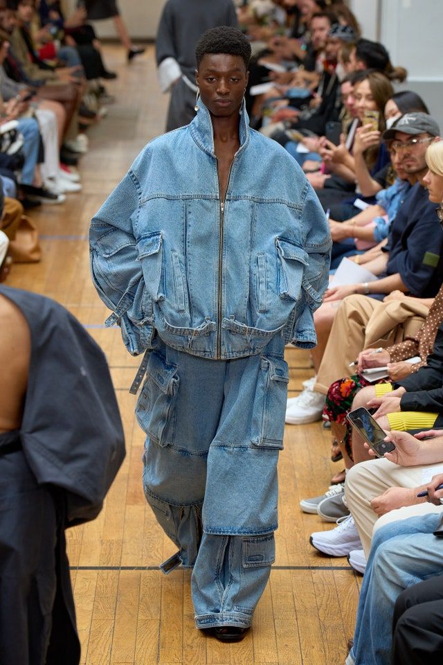 Hed Mayner Spring 2023 Menswear Collection | Vogue Hed Mayner, Ropa Upcycling, Mode Kimono, Denim Projects, Double Denim, Looks Street Style, Denim Trends, Menswear Fashion, Mode Inspo