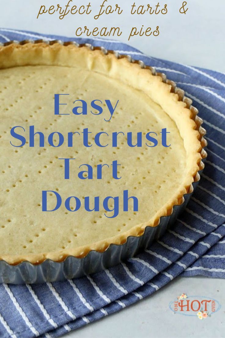 an easy shortcrust art dough in a pie pan with the words easy shortcrust art dough on it