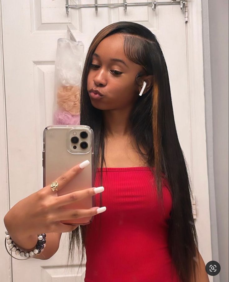 Side Part Quick Weave, Love Cycle, Weave Curls, Cute Weave Hairstyles, Story Love, Sew In Hairstyles, Side Part Hairstyles, Quick Weave Hairstyles, Peinados Recogidos