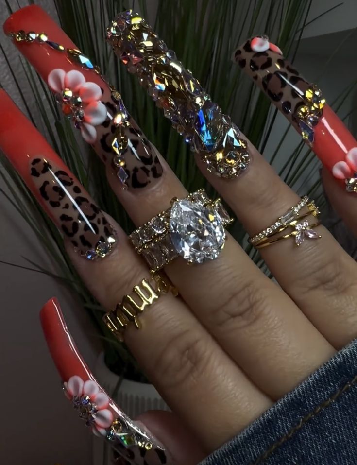 Maximal Nail Design, Klaws Nails Design, Colorful Junk Nails, Nails 90s Aesthetic, Red Freestyle Acrylic Nails, Hyderabadi Jewelry Jadau, China Nails Design, Birthday Nails Bling, 2000 Nail Designs