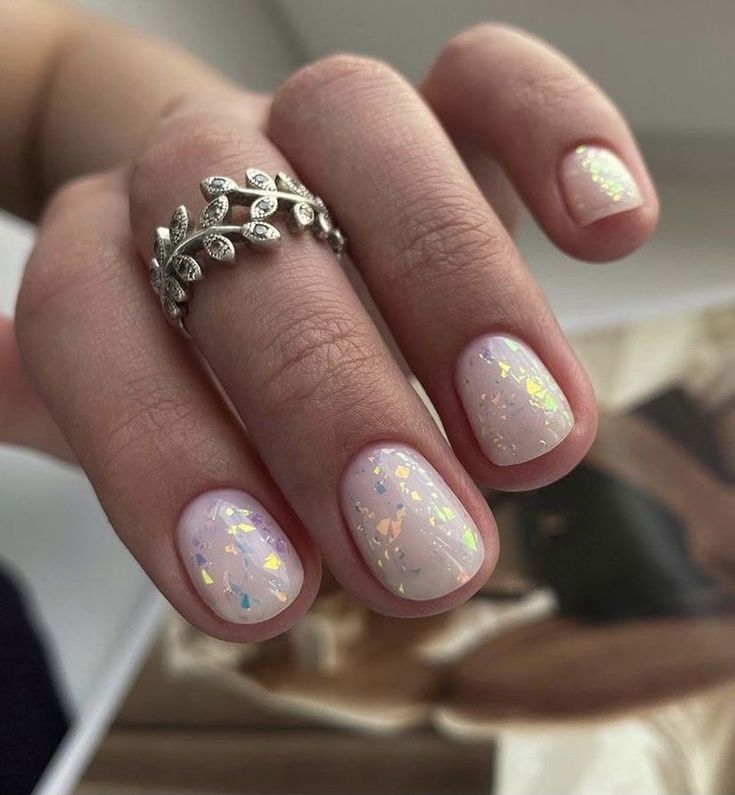 Dip Powder Nails Glitter, Silver Foil Nail Art, Short Gel Nails, Simple Gel Nails, Get Nails, New Year's Nails, Classy Nails, Chic Nails, Nail Manicure