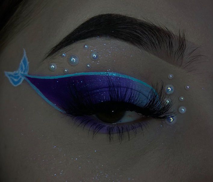 Ocean Theme Makeup, Under The Sea Makeup Looks, Ocean Makeup Looks, Under The Sea Makeup, Mermaid Look, Theme Days, Mermaid Makeup, Ocean Themes, Under The Sea