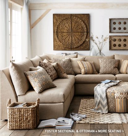 an image of a living room setting on pinterest for the home decor website