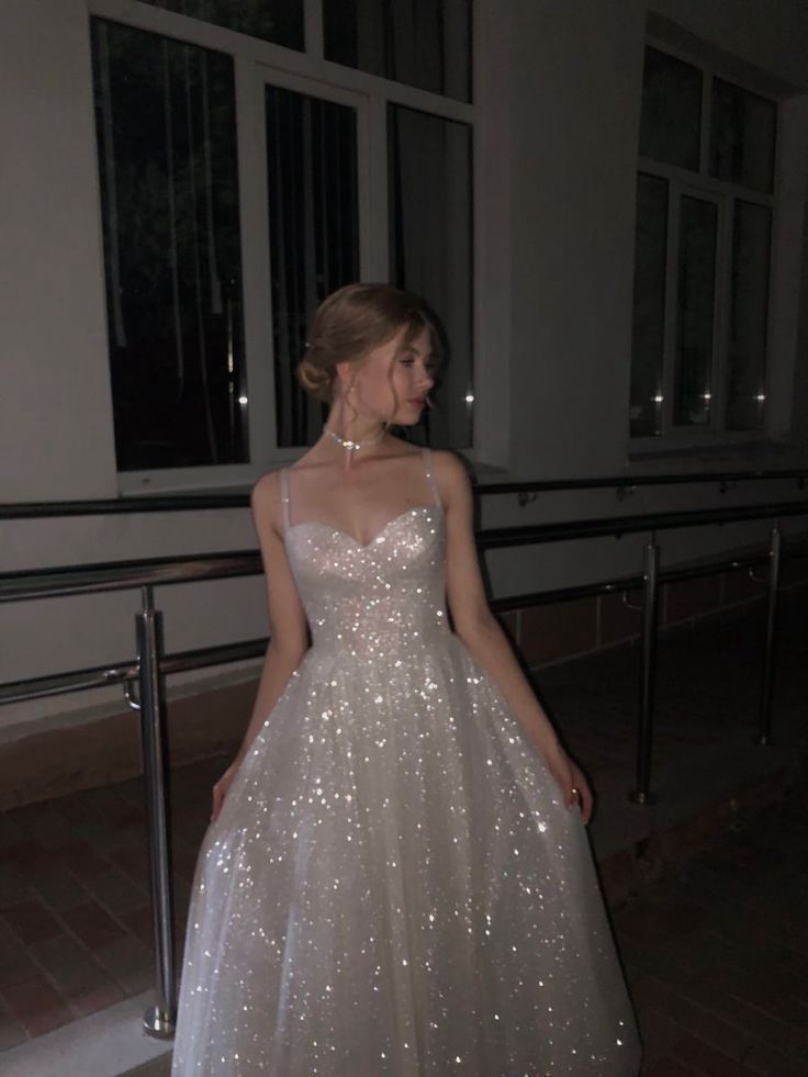 Croquette Prom Dress, Prom Aesthetic Dresses, White Sparkly Dresses, Prom Dress Princess Style, Prom Dress 2024, Shiloh Core, Prom Dresses Princess Style, Aesthetic Dresses Formal, Night Prom Dress