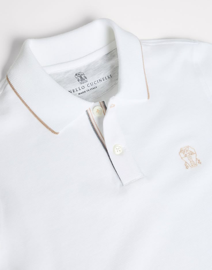 Cotton piqué polo shirt with logo Small iconic details update the classic inspiration of this polo shirt. The distinct casual, dynamic appearance of cotton piqué is enriched with the contrast color Solomeo heraldic logo. The fit offers comfortable proportions. Heraldic Logo, Polo T Shirt Design, Style Of Men, Cuban Shirts, Blazer And T Shirt, Polo Shirt Design, Polo Design, Godly Life, Shirt For Boys