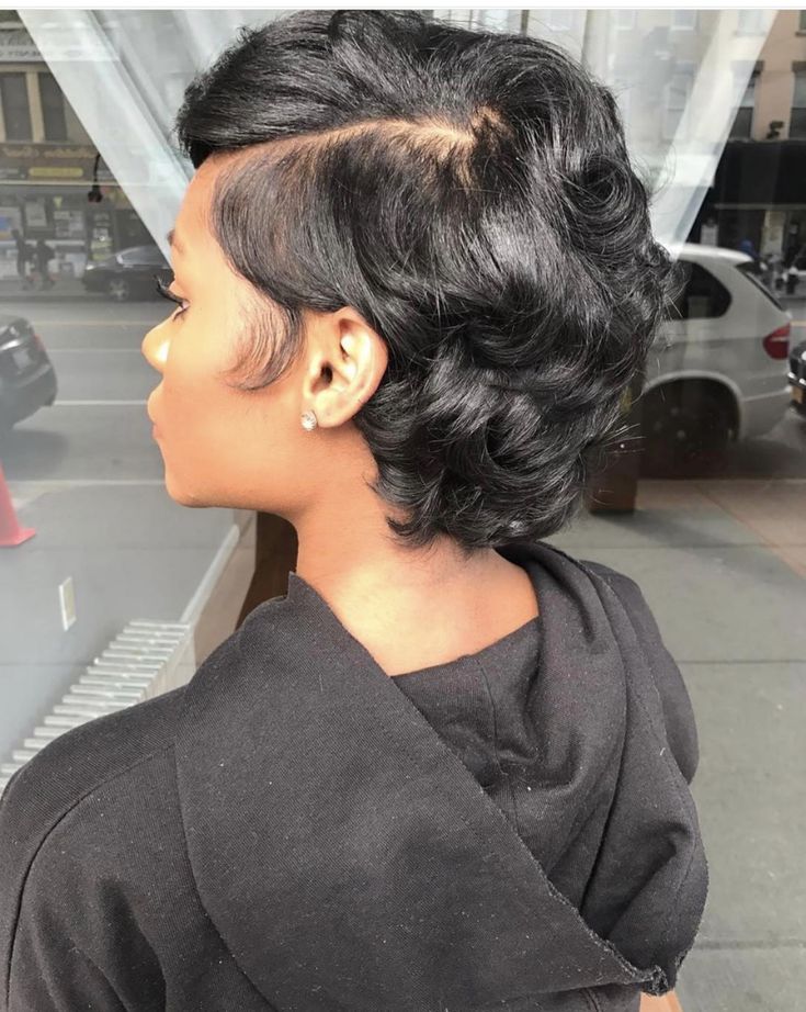 Color Ombre Hair, Short Relaxed Hairstyles, Pressed Natural Hair, Silk Press Natural Hair, Natural Hair Short Cuts, Hair Color Unique, Short Hair Pixie Cuts, Short Sassy Hair, Sassy Hair