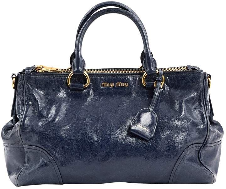 Miu Miu Vitello Blue Leather Handbag Miu Miu Blue Bag, Blue Bag Aesthetic, Hand Bags For School, Miumiu Bags, Vintage Miu Miu, Navy Blue Bag, Miu Miu Handbags, Blue Handbag, Vintage Leather Handbag