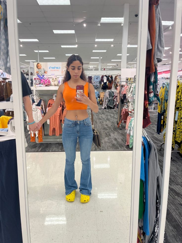 Yellow Crocs Outfit, Yellow Crocs, Crocs Outfit, 2024 Fashion, Spring 2024, Mom Jeans, Yellow, Outfit Inspo, Pants